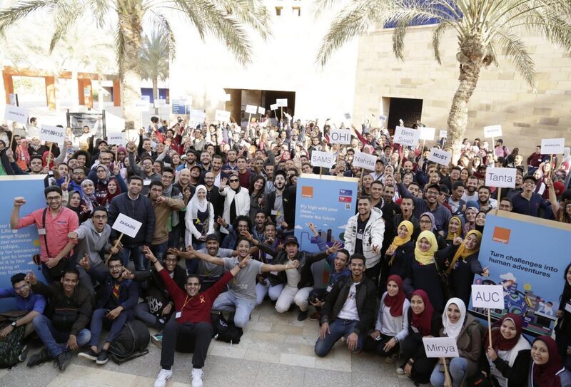 اورنج مصر تدرب 500 طالب من 49 جامعة على القيادة