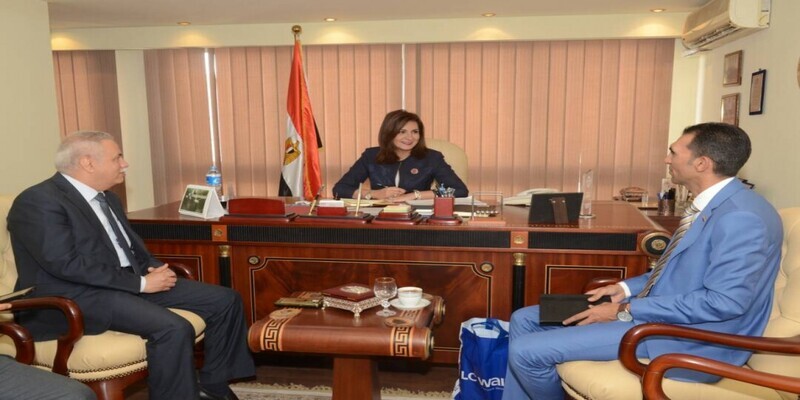 رئيس الجالية المصرية بقطر: مستعدون للمشاركة في المشروعات القومية لرد الجميل للوطن