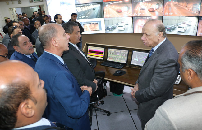محافظ القاهرة يفتتح أعمال تطوير «غرفة التحكم المركزية» بنفقي الأزهر
