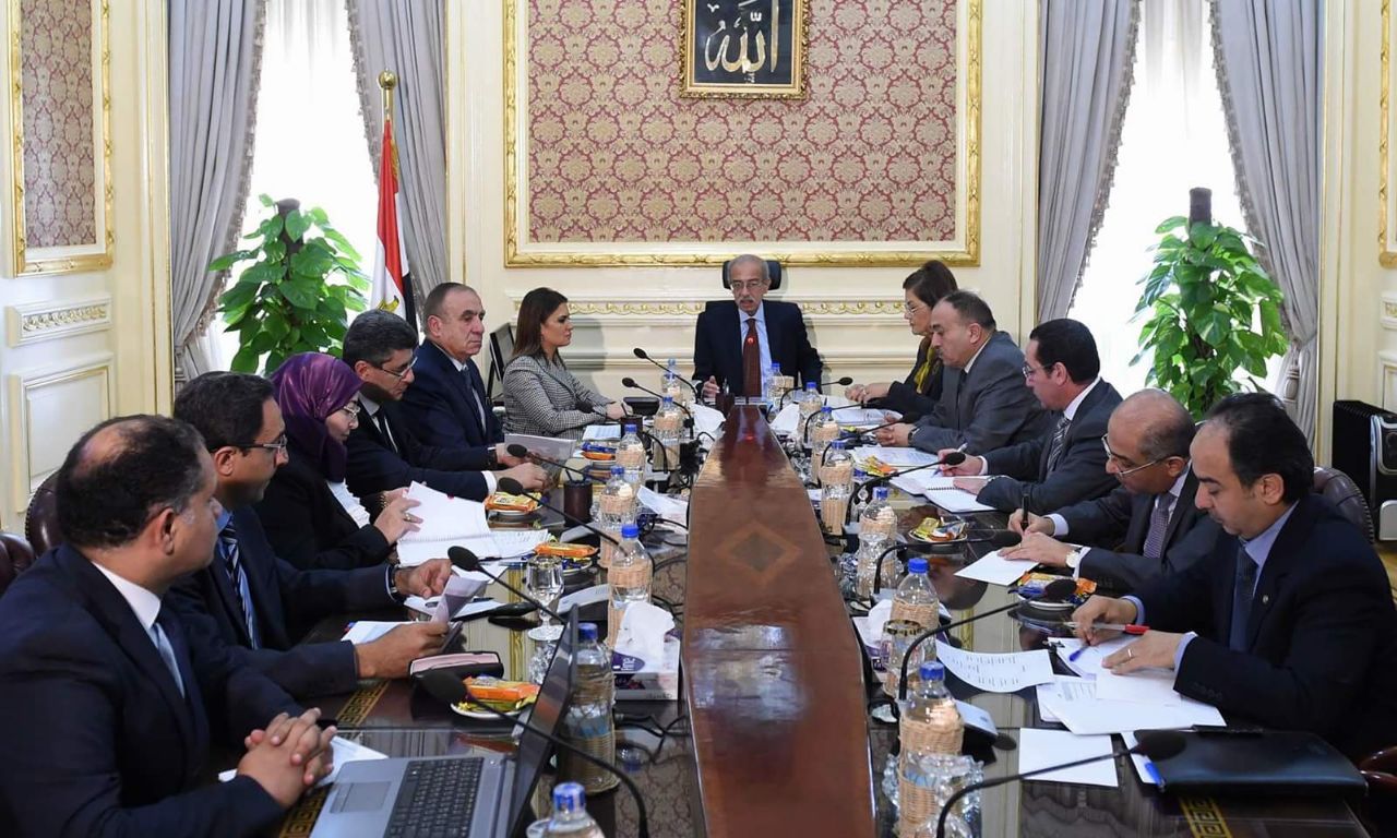 «التخطيط» تناقش مع رئيس مجلس الوزراء الموقف التنفيذي لبرنامج التنمية بصعيد مصر