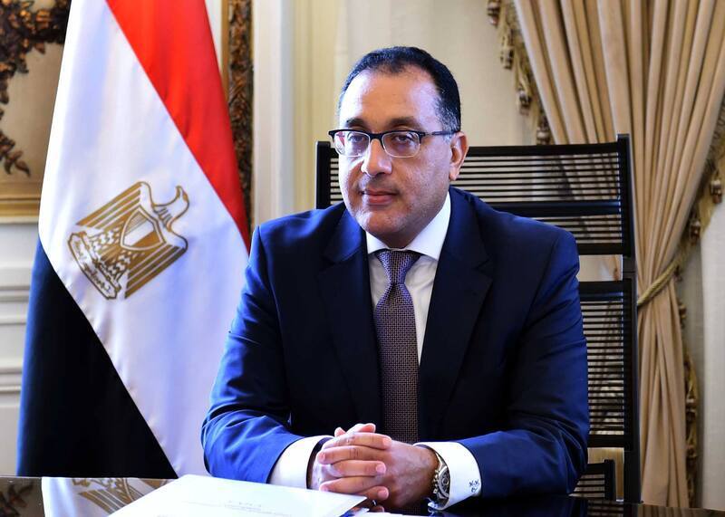 رئيس الوزراء يتابع إجراءات مواجهة السحابة السوداء بالقاهرة