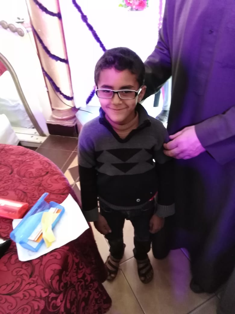 «عنيك في عنينا» توزع 362 نظارة طبية على أهالى قرى منيا القمح بالشرقية مجانًا