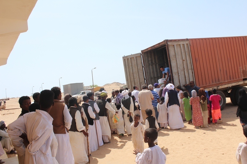 Sona3 El Khair foundation extends aid to farthest village on Egyptian-Sudanese borders