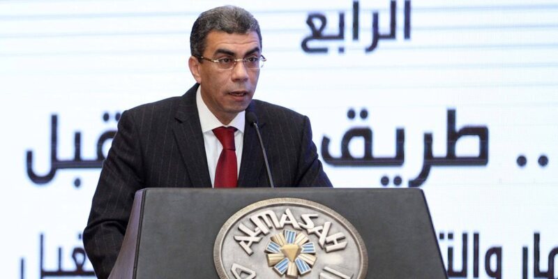 ياسر رزق: نثق في القيادة السياسية لتحقيق الإصلاح الإداري