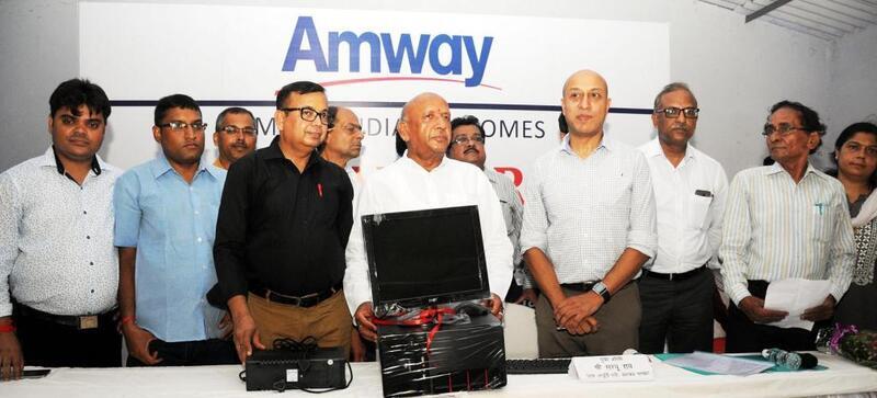 Amway to give computers to 5000 students as a CSR initiative