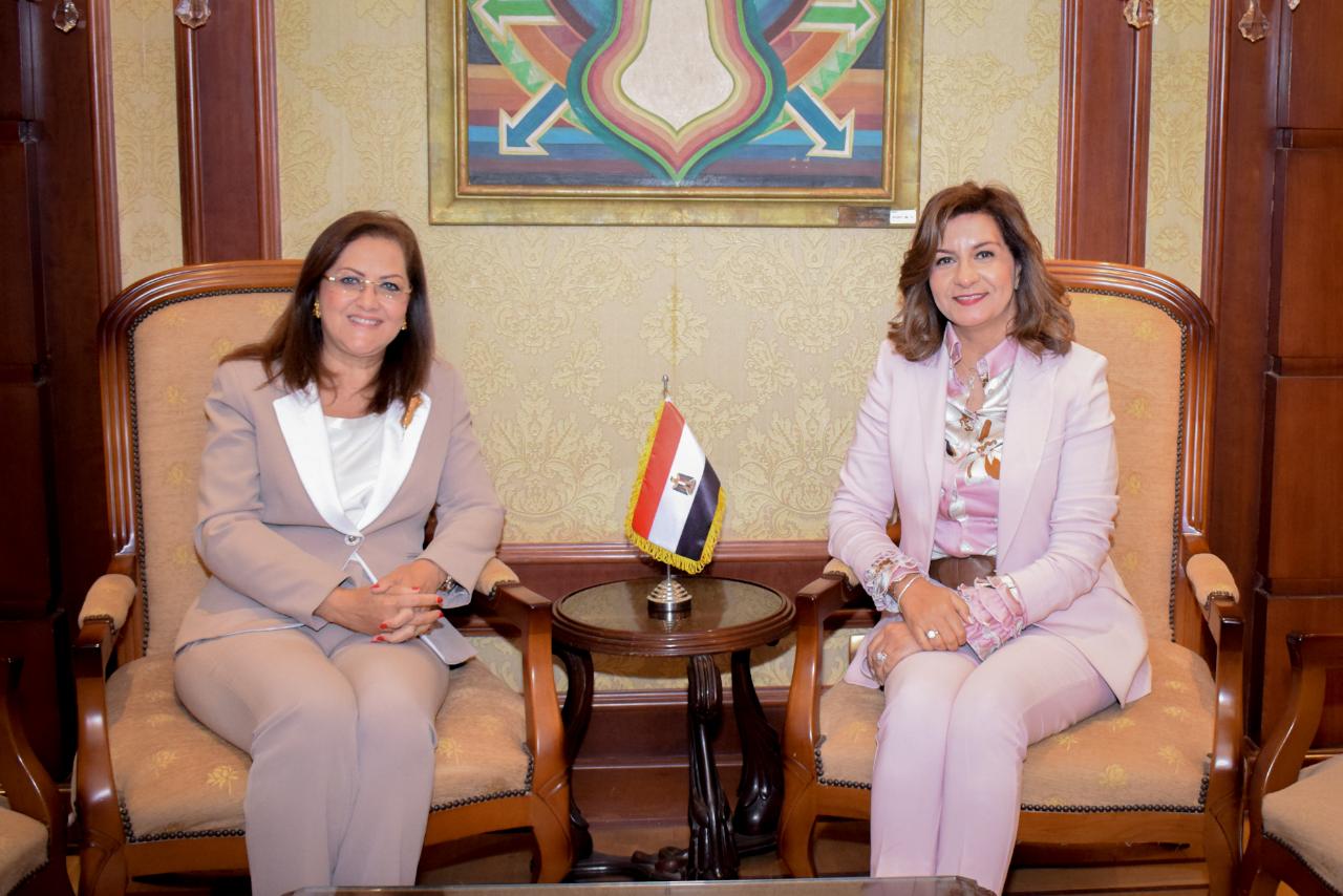 وزيرة الهجرة تبحث مع «التخطيط والاستثمار» الاستعدادات الجارية لمؤتمر «مصر تستطيع بالاستثمار والتنمية»
