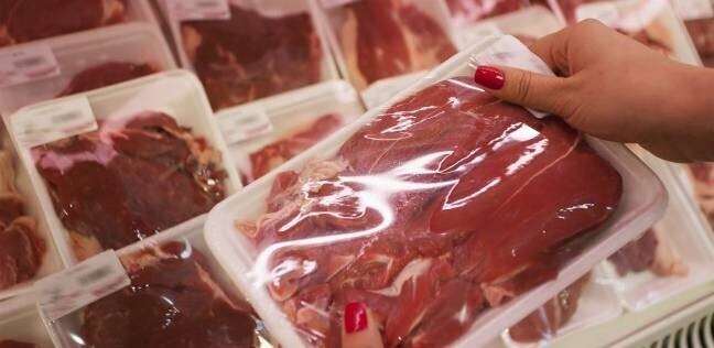 توزيع 8 طن من اللحوم على الأسر الأولى بالرعاية بـ44 قرية في المنيا
