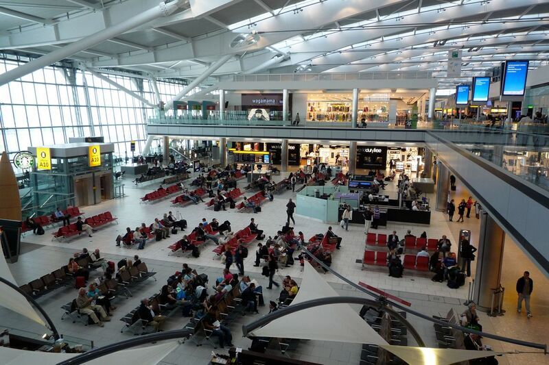 CAPA: London’s Gatwick airport halves its Co2 emissions
