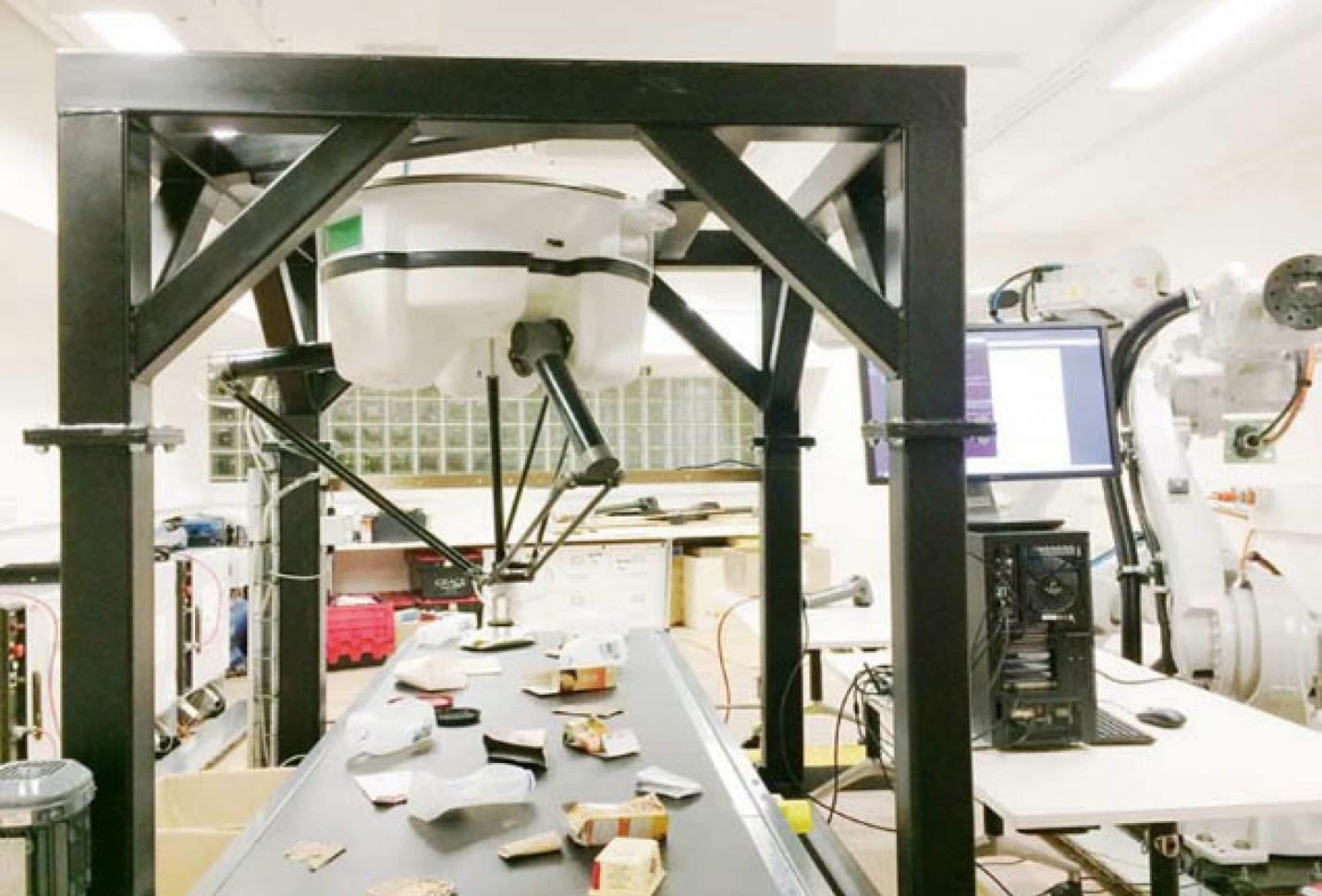Sydney university develops smart robotic system to sort recyclable waste