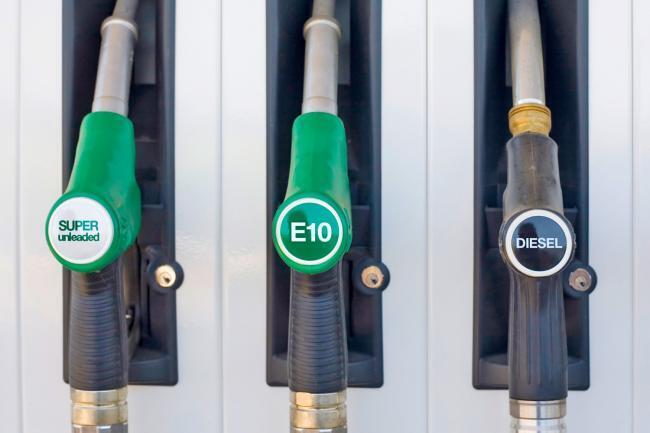 UK uses greener petrol to cut CO2 emissions