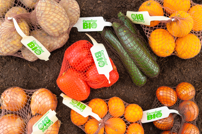 Carrefour Spain cuts plastic packaging of fruits, vegetables by 50%