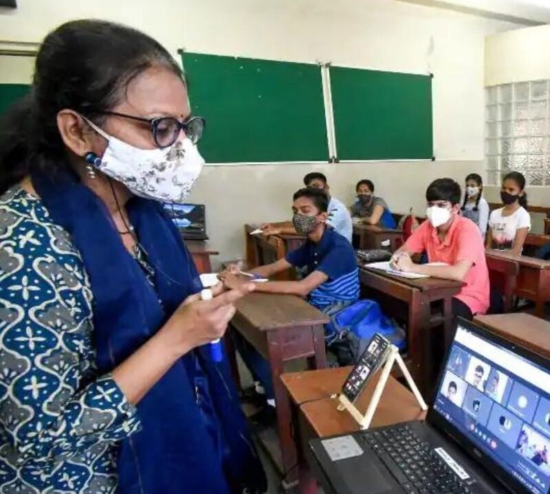 43% Teachers Unhappy With Online Mode Of Teaching In COVID-19 Pandemic: Survey
