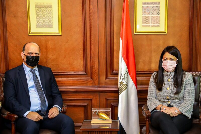 «المشاط» تلتقي السفير التونسي بالقاهرة لتعزيز العلاقات بين البلدين