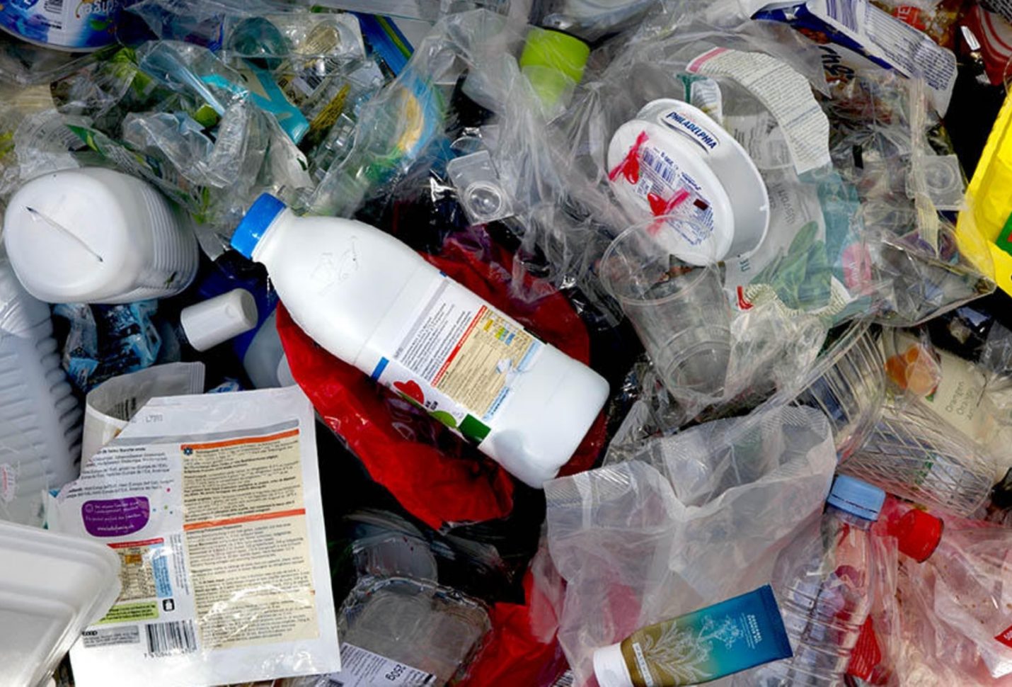 تونس تستبدل الأكياس البلاستيكية بأخرى صديقة للبيئة اعتبارا من اليوم
