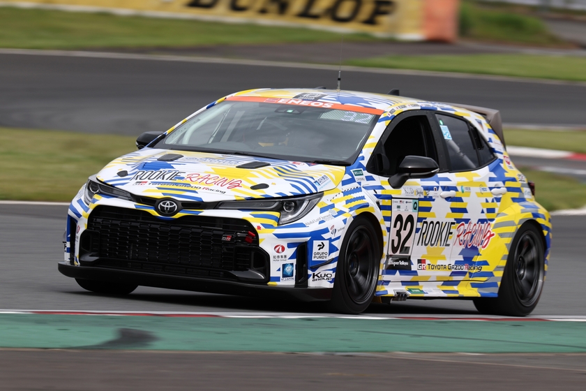 GR Corolla H2 is world’s first car to race using liquid hydrogen fuel