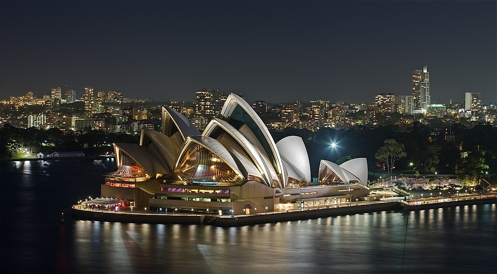 Sydney Opera House among first UNESCO world heritage-listed buildings to receive 6 green star rating