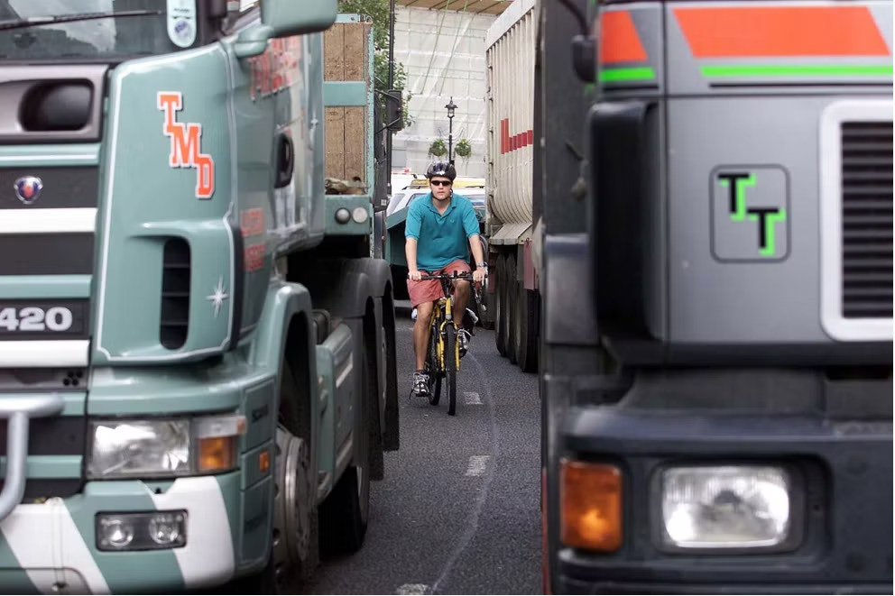 UK’s introduction of longer lorries to help save 70,000 tons of CO2