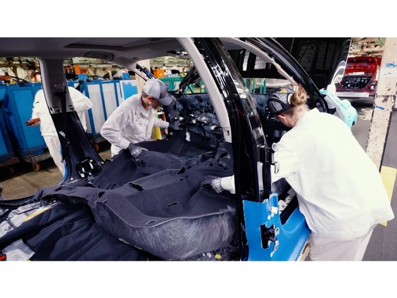 Honda turns recycled uniforms, plastic bottles into parts of cars