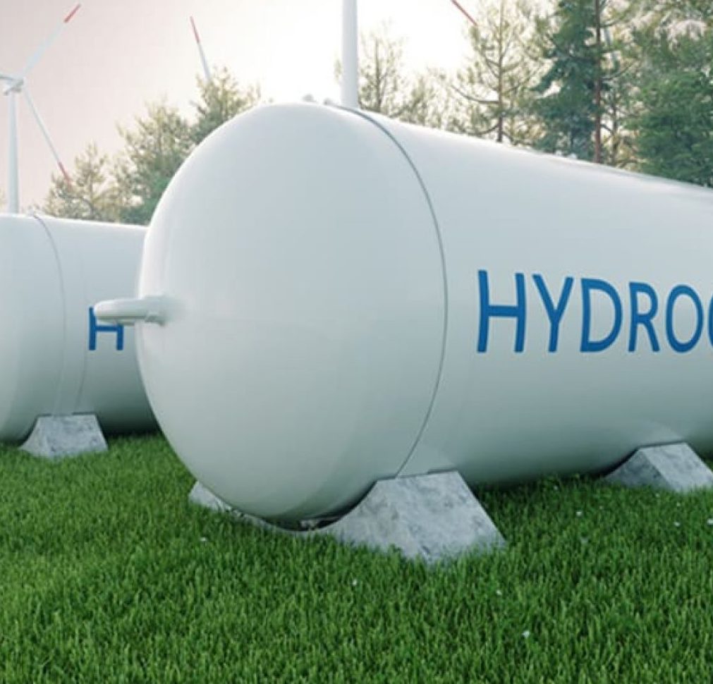 «هيتاشي إنرجي» تزود أول مصنع للهيدروجين الأخضر في العالم بنظام كهربائي لتسخين الصلب