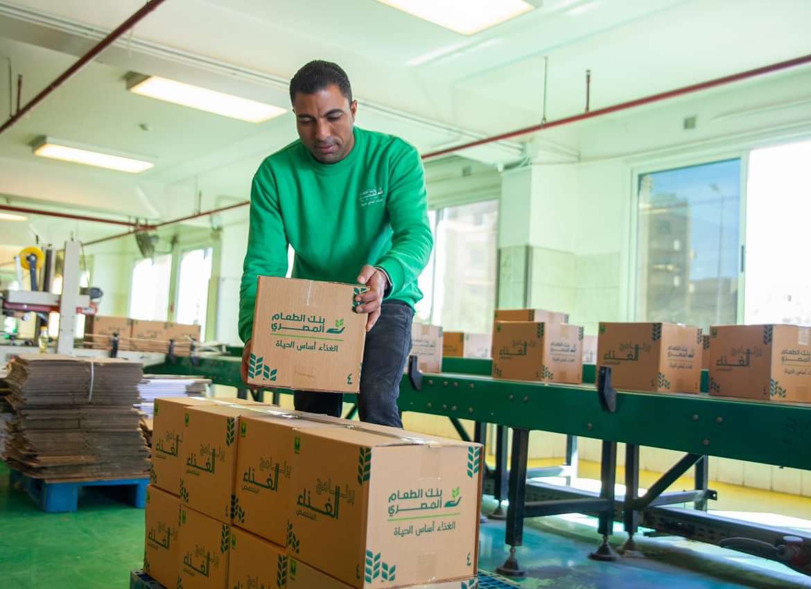 إطلاق القافلة الرابعة من «بنك الطعام» لإغاثة الفلسطينيين في غزة