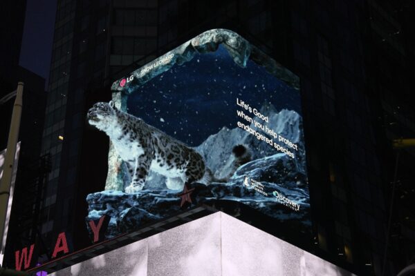 LG campaigns for endangered species on Times Square billboard